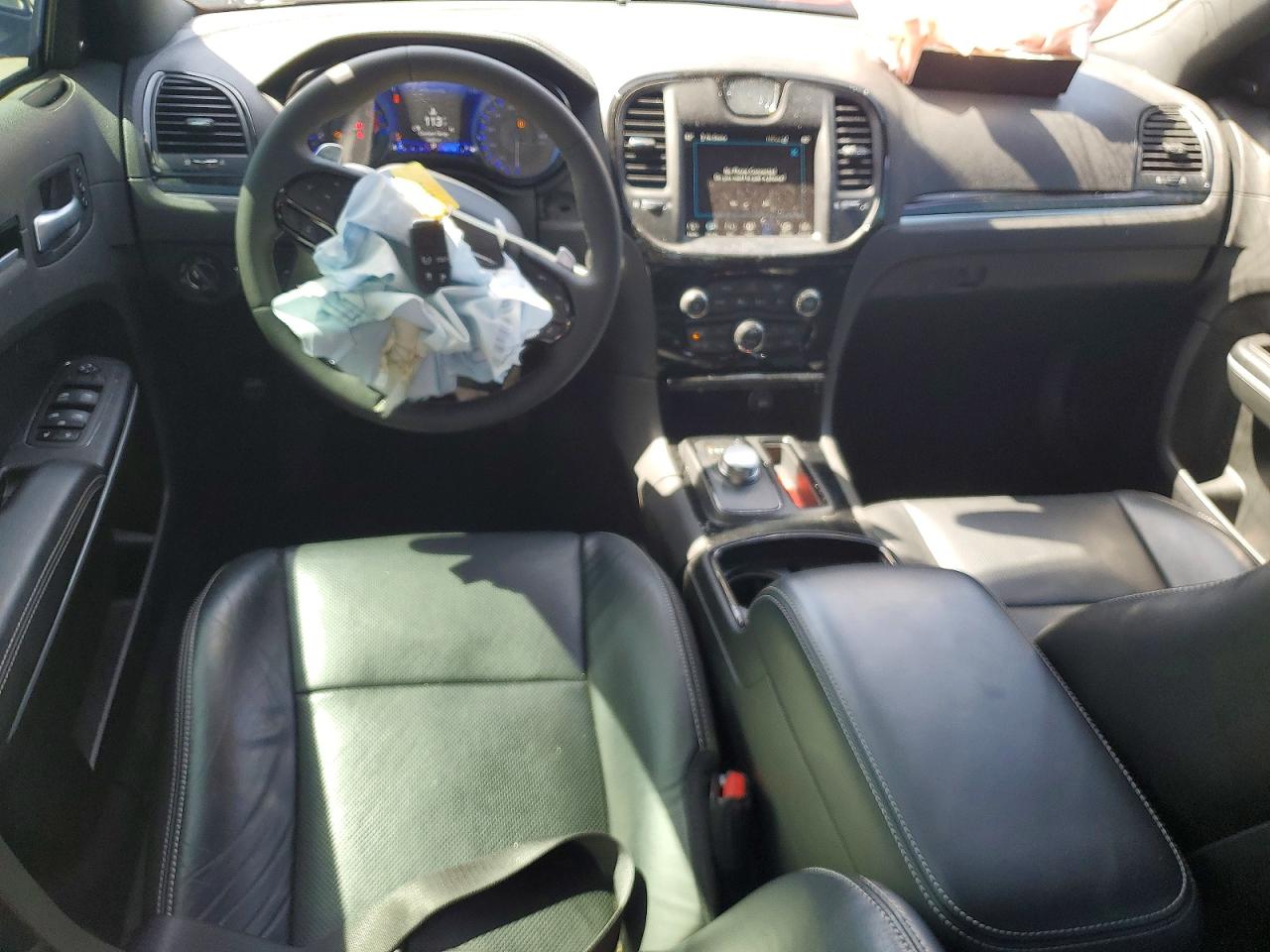 2023 Chrysler 300 VIN 2C3CCABT2PH577477 photo 8