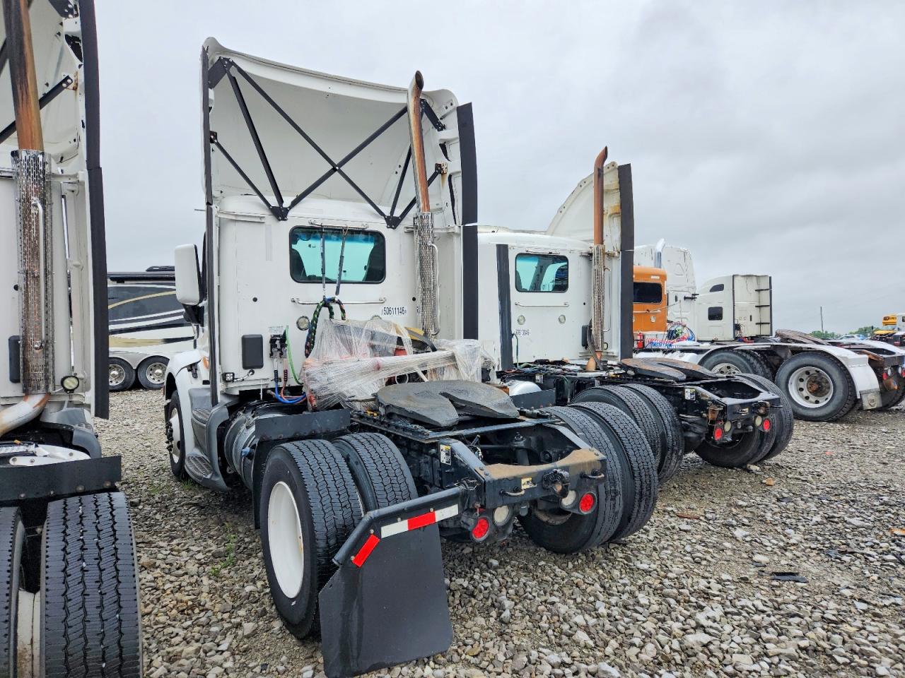 2021 PETERBILT All other VIN 1XPBA48X5MD703329 photo 3