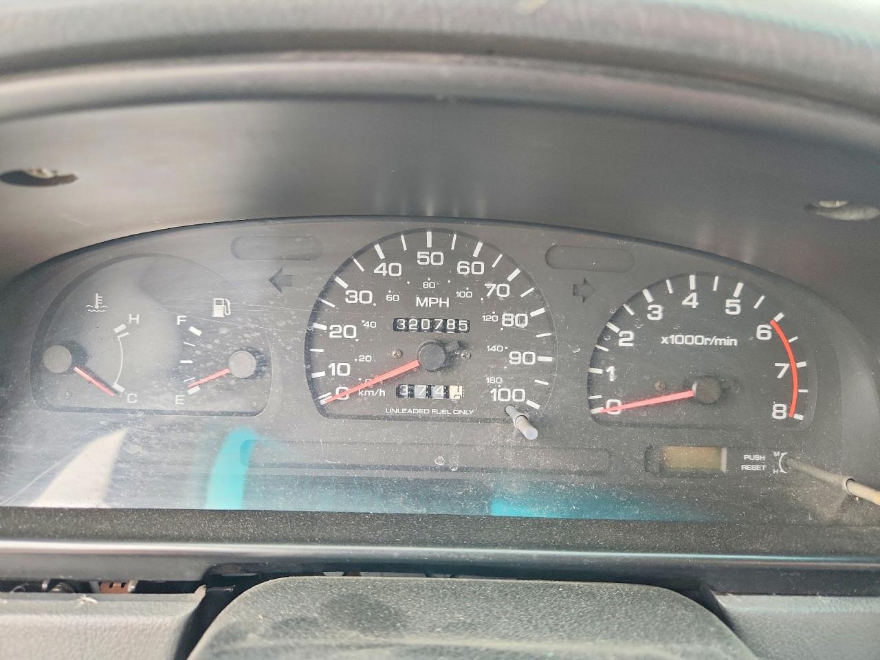 1995 Nissan TITAN VIN 1N6SD16S1SC455174 photo 9