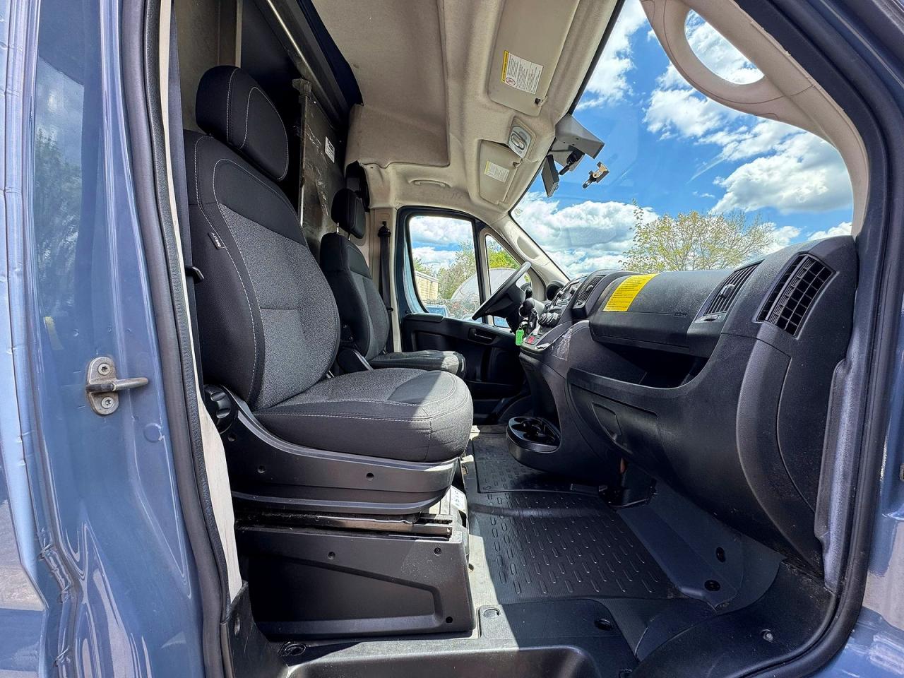 2019 Ram Promaster VIN 3C6URVJGXKE558617 photo 5