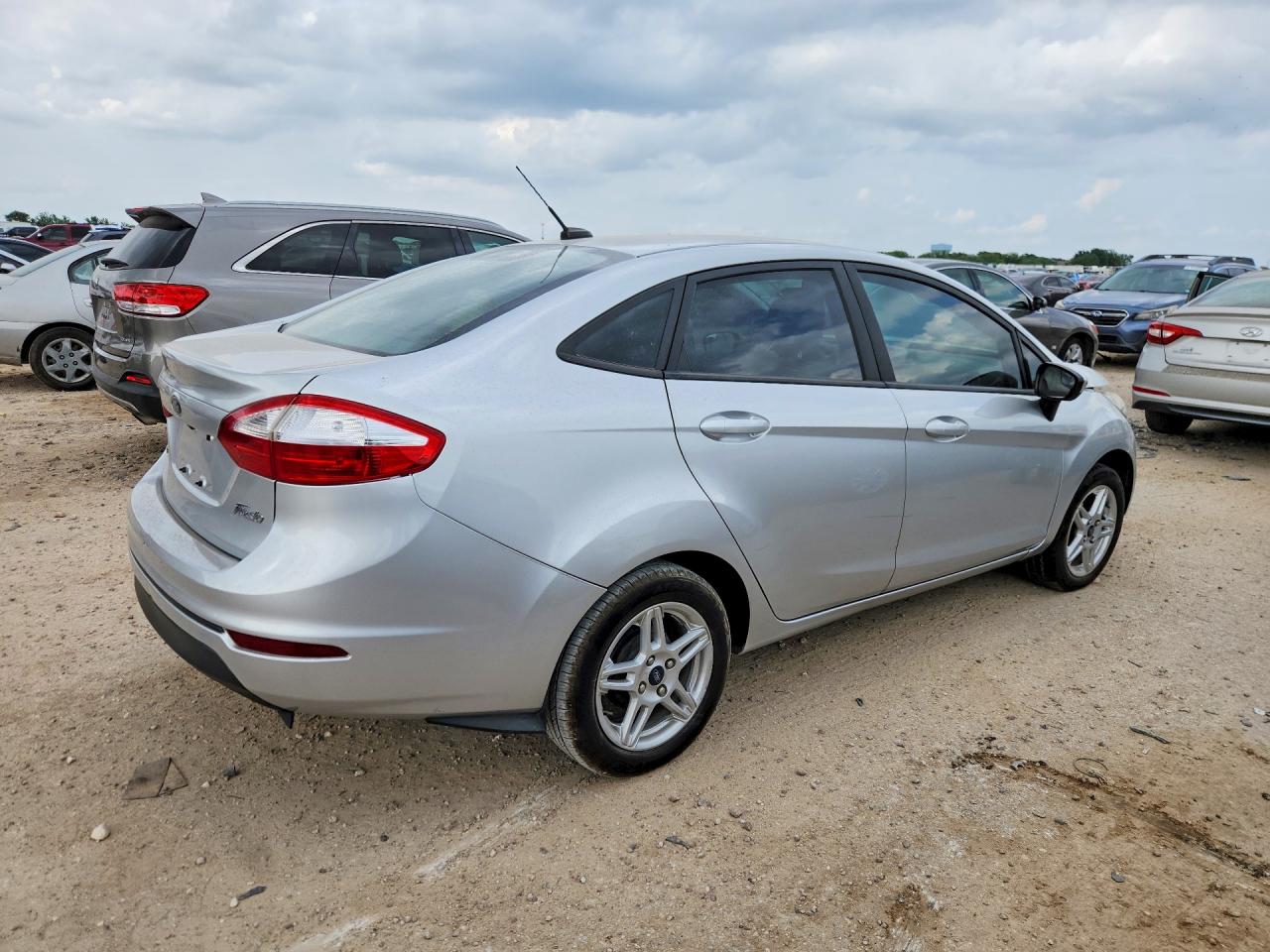 2019 Ford Fiesta VIN 3FADP4BJ8KM127675 photo 3