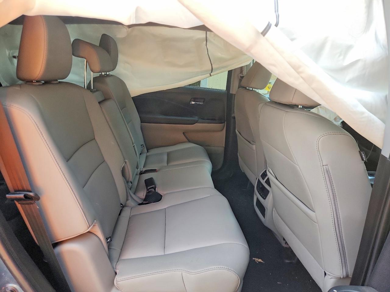 2022 Honda Pilot VIN 5FNYF6H55NB032021 photo 11