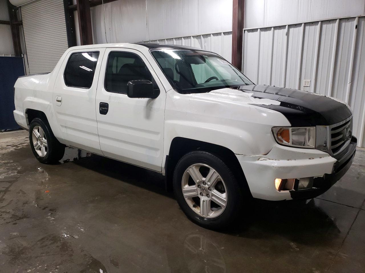 2013 Honda Ridgeline VIN 5FPYK1F55DB012701 photo 4
