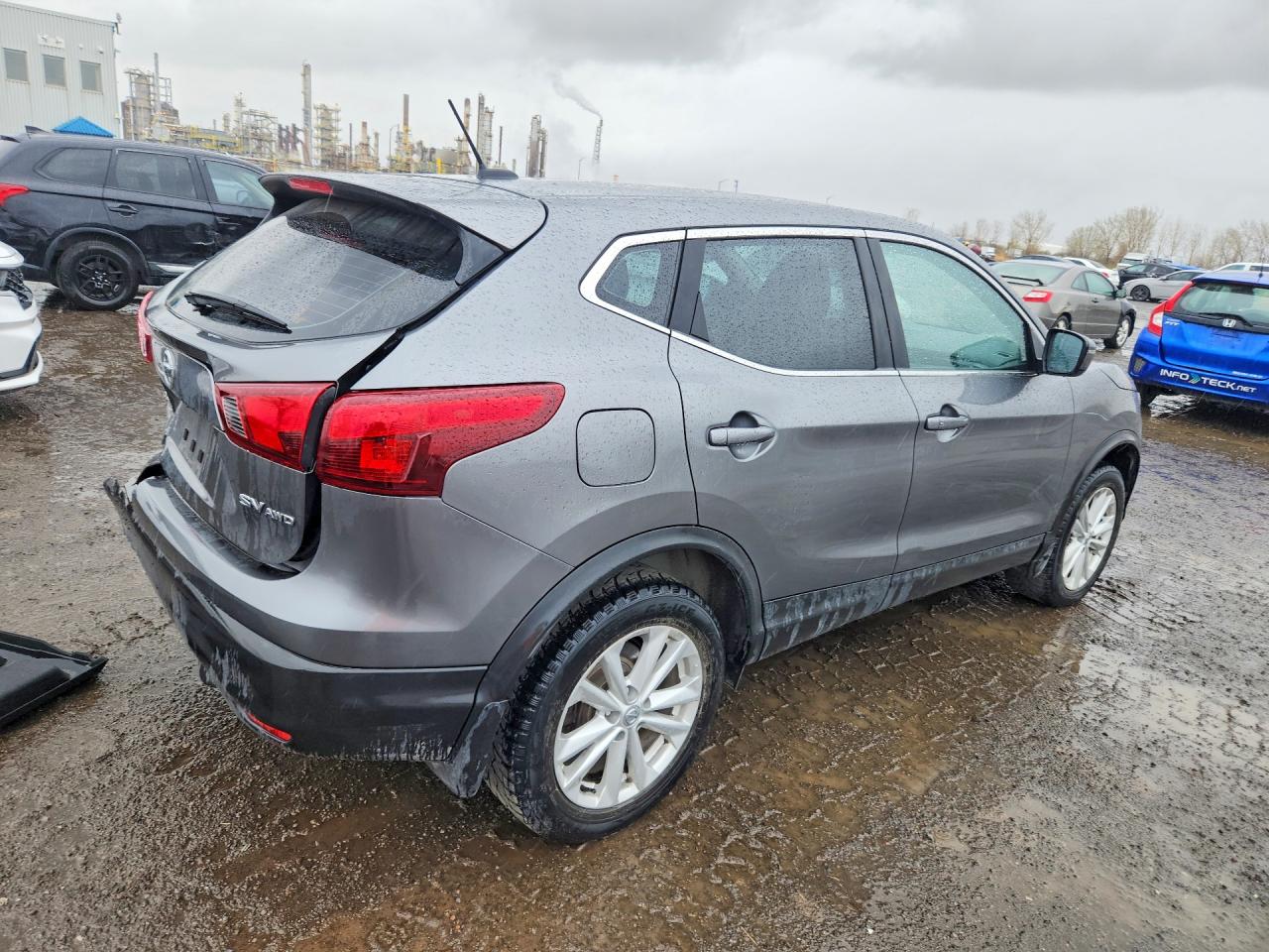 2018 NISS Rogue VIN JN1BJ1CR8JW264347 photo 3