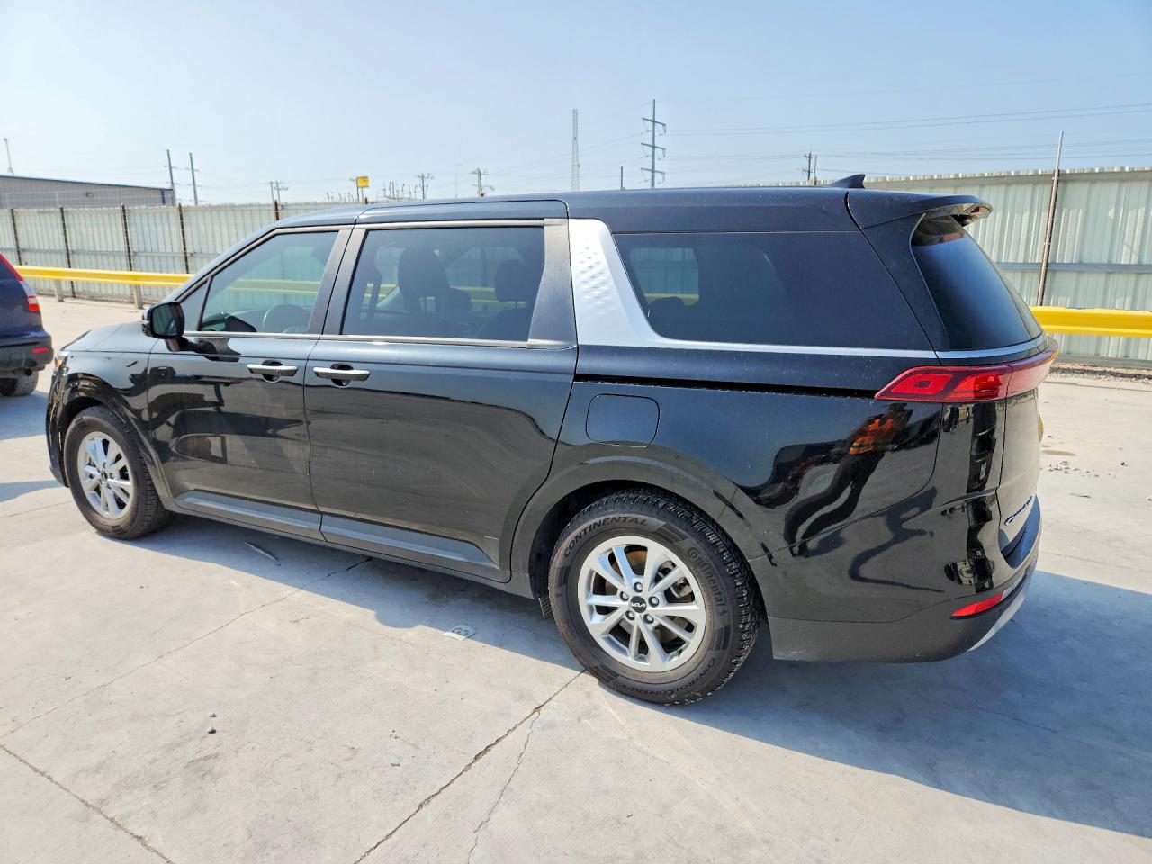 2022 Kia All other VIN KNDNB4H36N6084481 photo 2