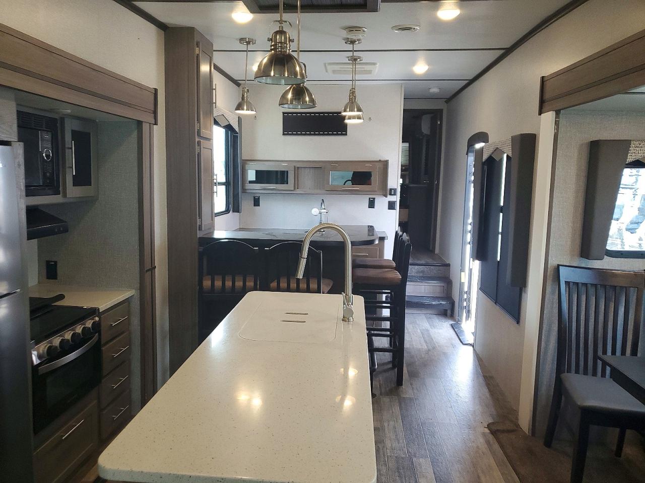 2021 KEYSTONE Trailer VIN 4YDF37021M6360714 photo 9