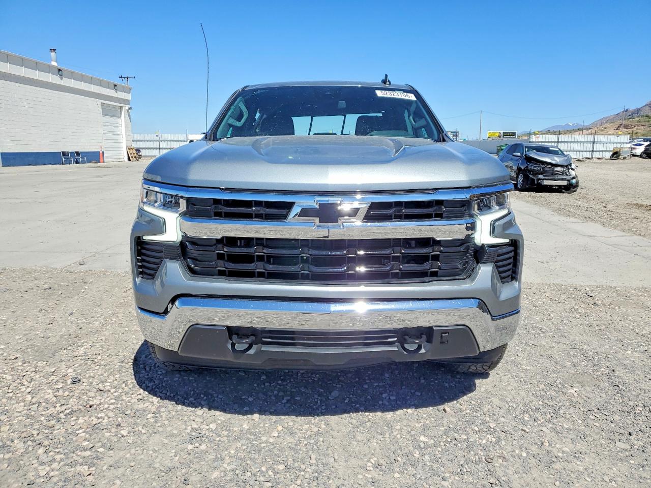 2026 Chevrolet Silverado VIN 1GCUKDE81TZ159658 photo 5