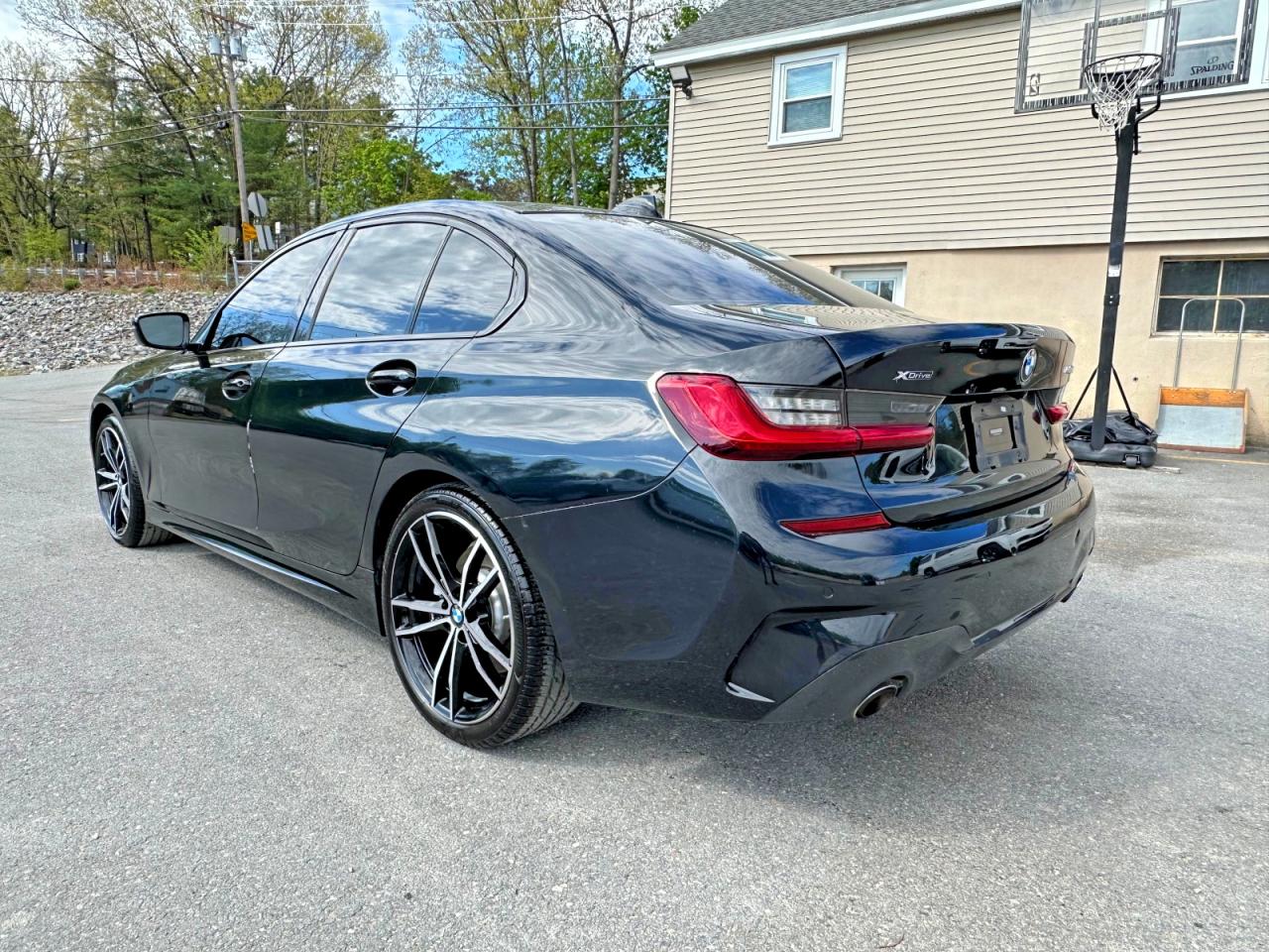 2019 BMW 3 series VIN WBA5R7C57KFH09360 photo 2