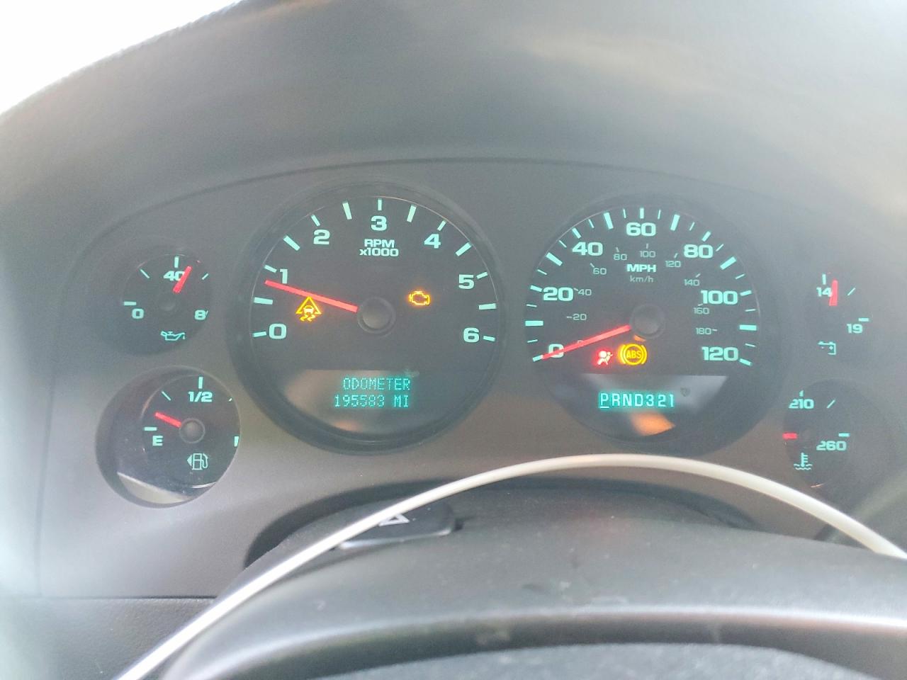 2007 Chevrolet Suburban VIN 3GNFK16307G109275 photo 9