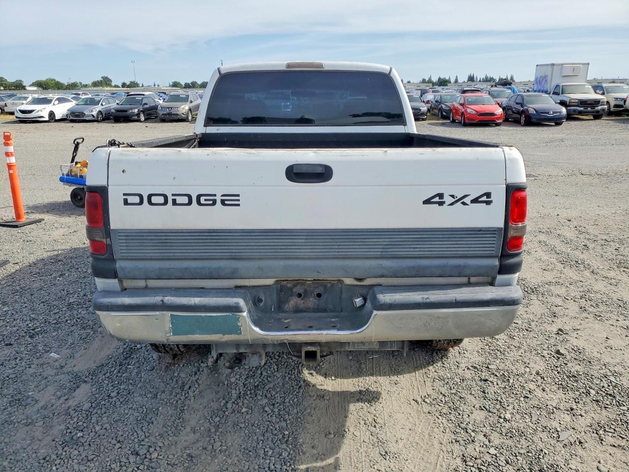 1999 Dodge Ram 1500 VIN 3B7HF13Z0XG122039 photo 6