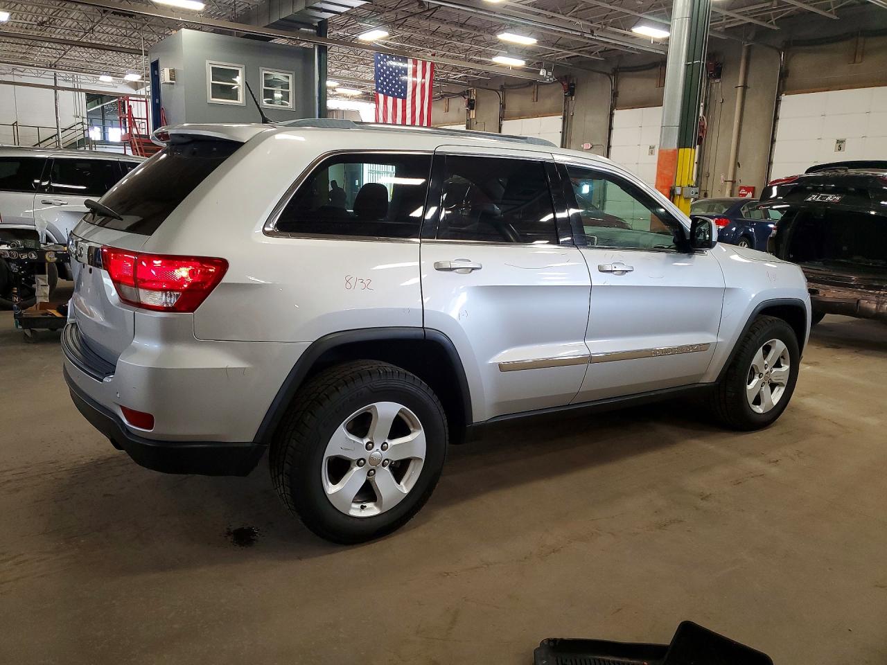 2012 Jeep Cherokee VIN 1C4RJFAG2CC227311 photo 3