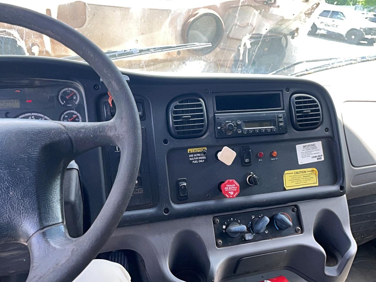 2009 FREIGHTLINER All other VIN 1FVACYDJ49DAM9292 photo 9