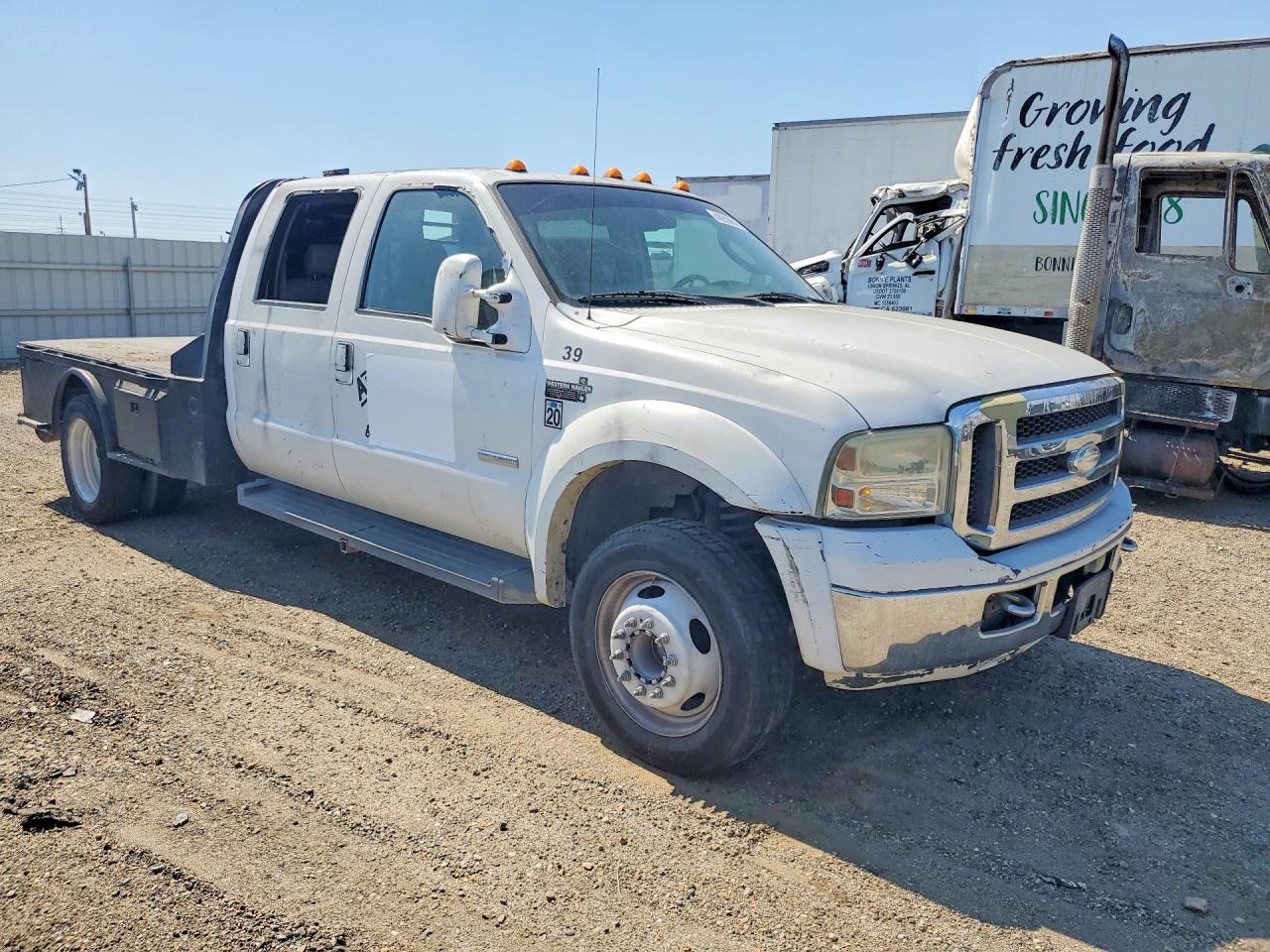 2007 Ford F550 VIN 1FDAW56P77EA65506 photo 4
