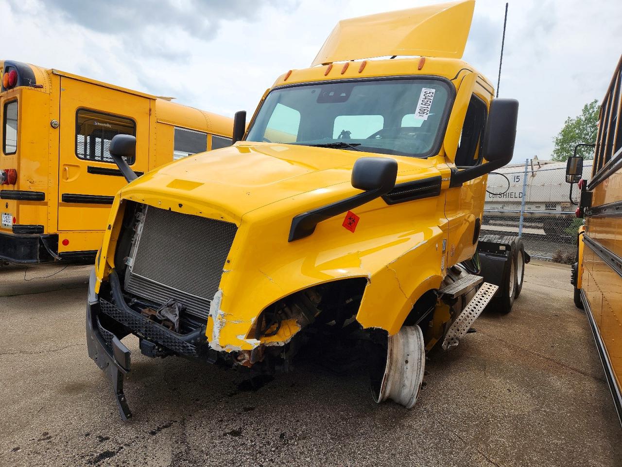 2024 FREIGHTLINER All other VIN 3AKJHLDV0RDUN2709 photo 2