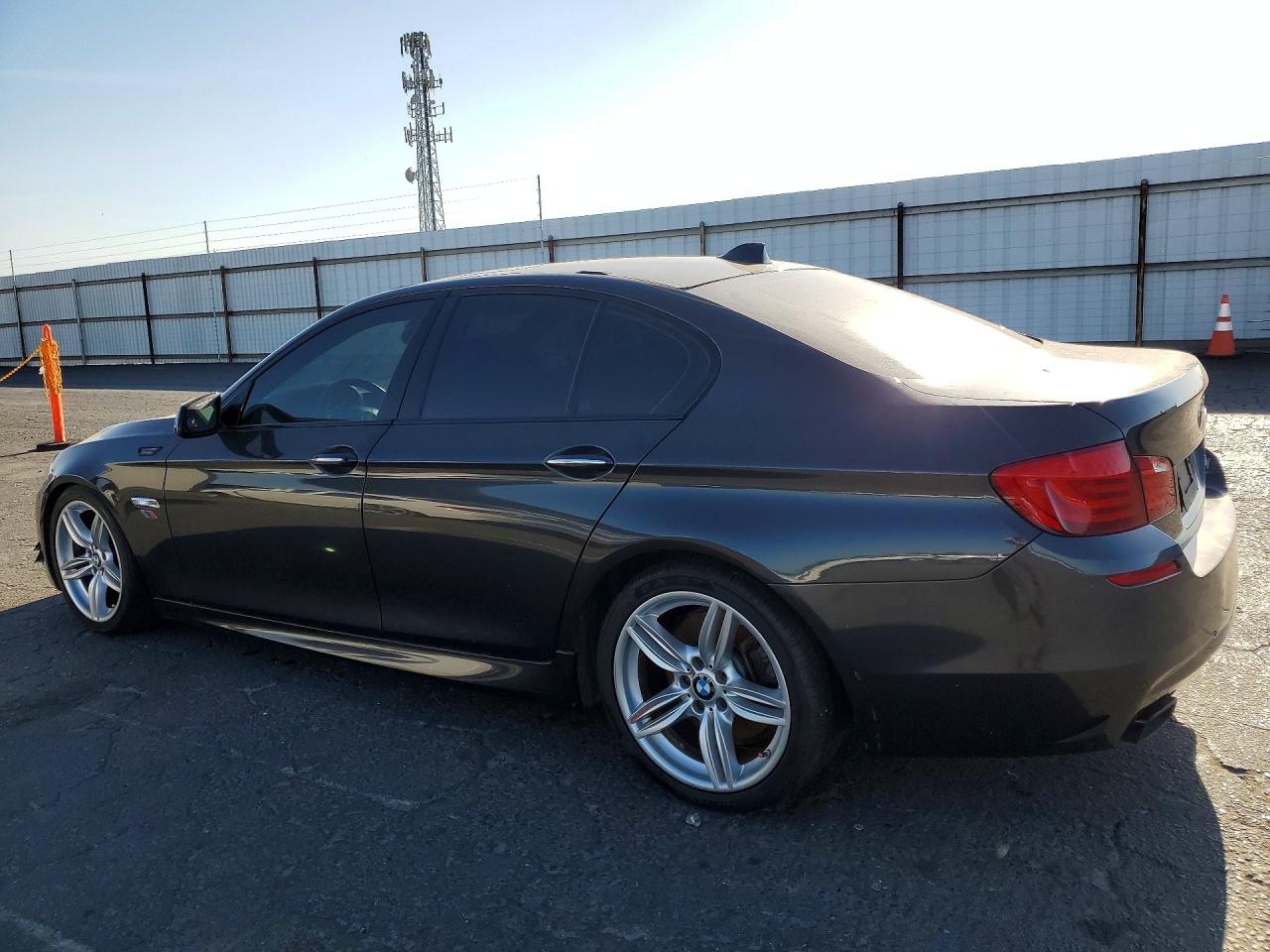 2013 BMW 5 series VIN WBAFR9C57DDX79792 photo 2