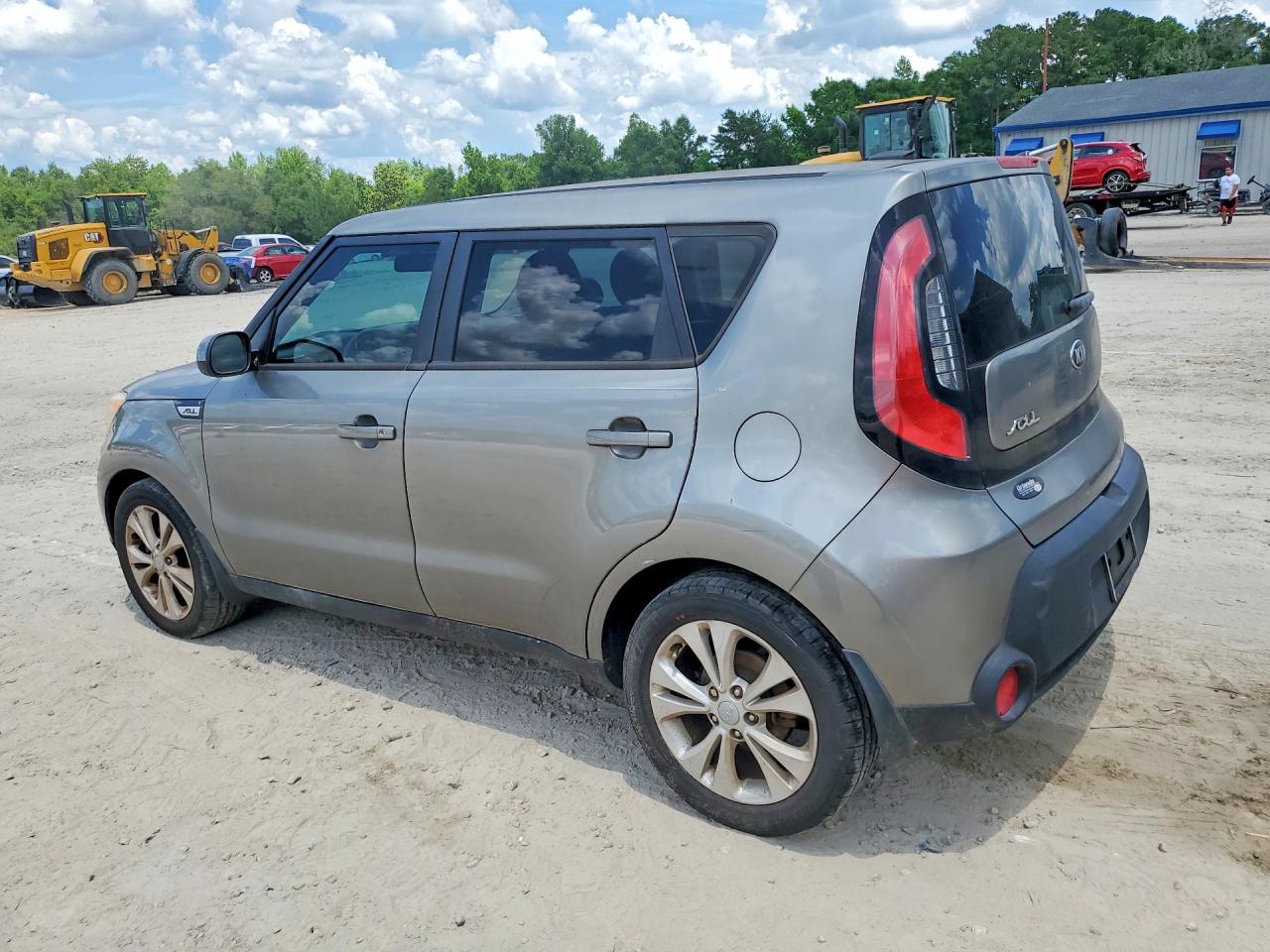 2015 Kia Soul VIN KNDJP3A52F7115890 photo 2
