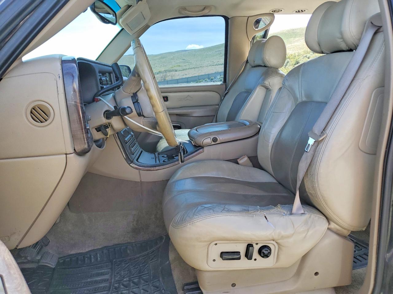 2001 GMC Denali VIN 1GKFK66U61J282176 photo 7