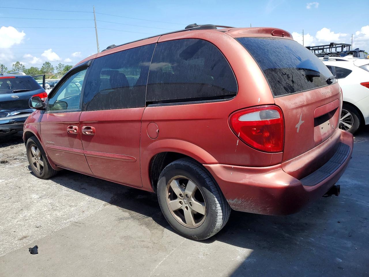 2001 Dodge Caravan VIN 1B4GP45361B133580 photo 2