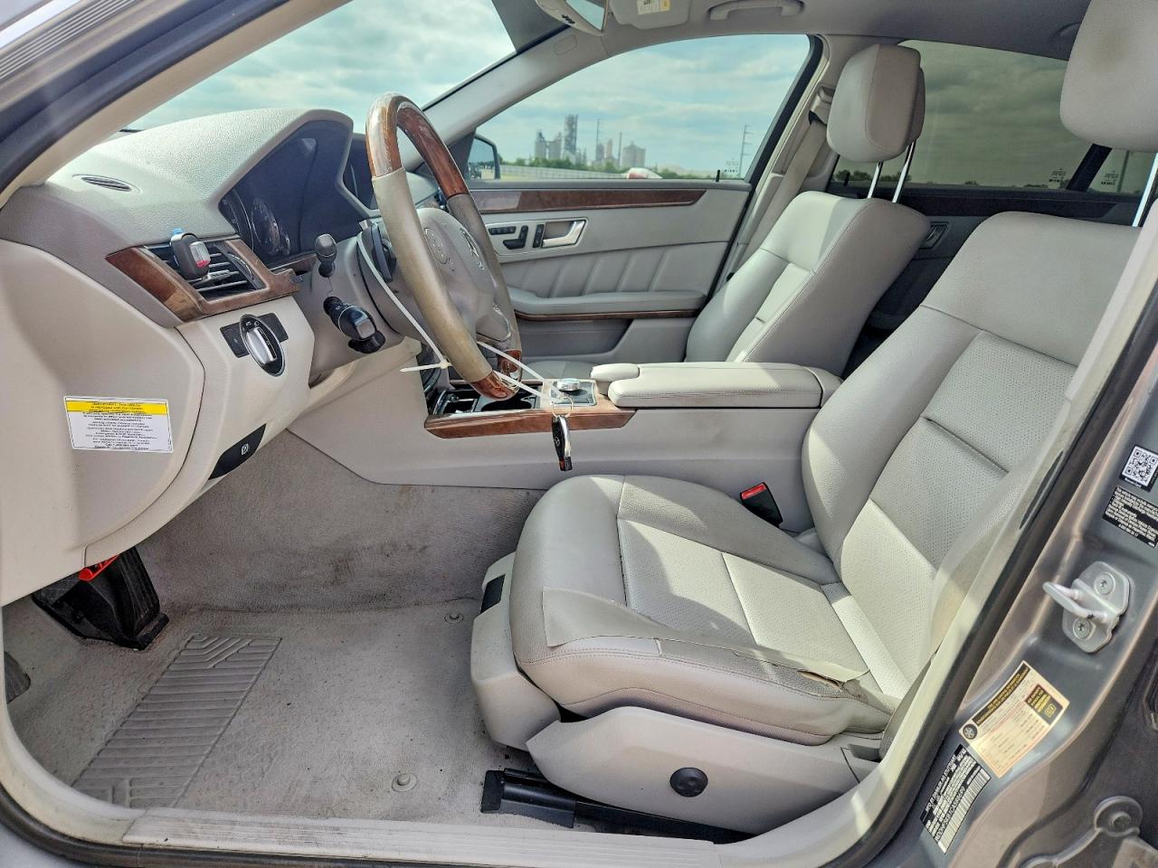 2012 Mercedes-Benz E-class VIN WDDHF5KB1CA588699 photo 7
