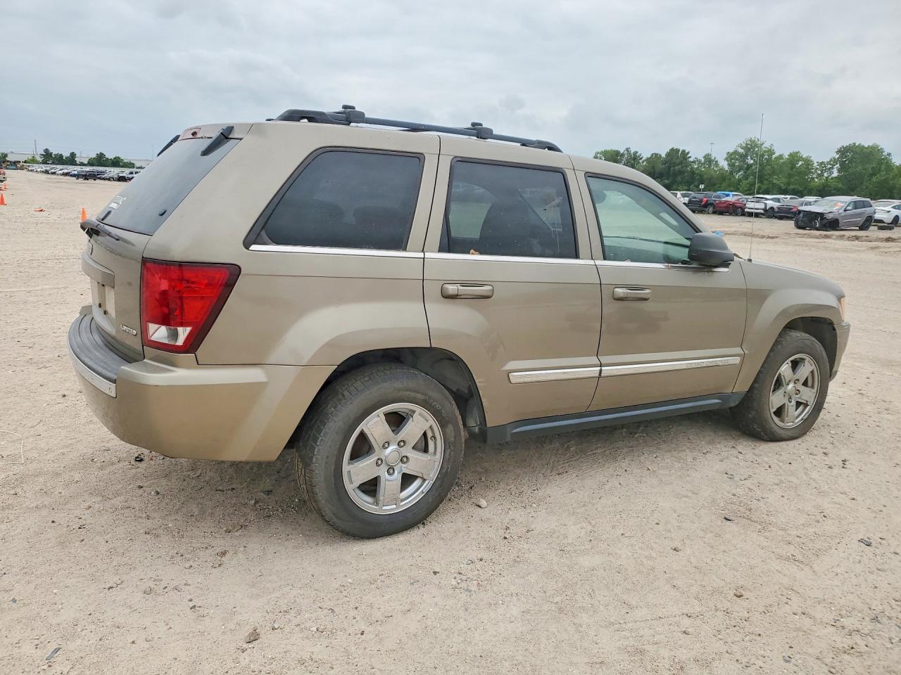 2005 JEEP Cherokee VIN 1J8HS58N85C696745 photo 3