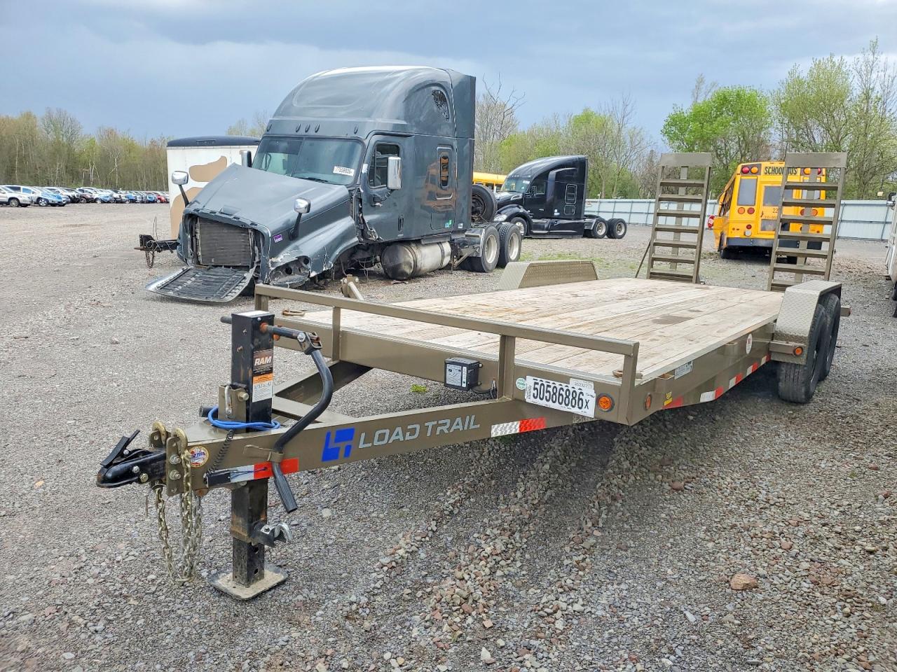 2026 LOAD TRAIL EQUIPMENT TRAILER VIN 4ZECH2021T1362027 photo 2