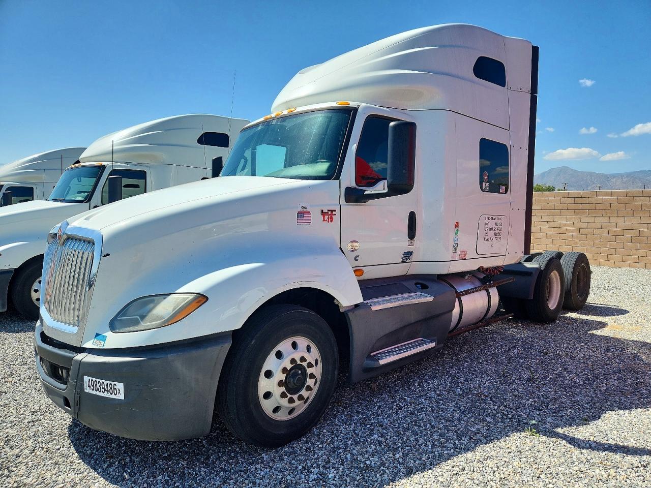 2019 International All other VIN 3HSDZAPR8KN179729 photo 2