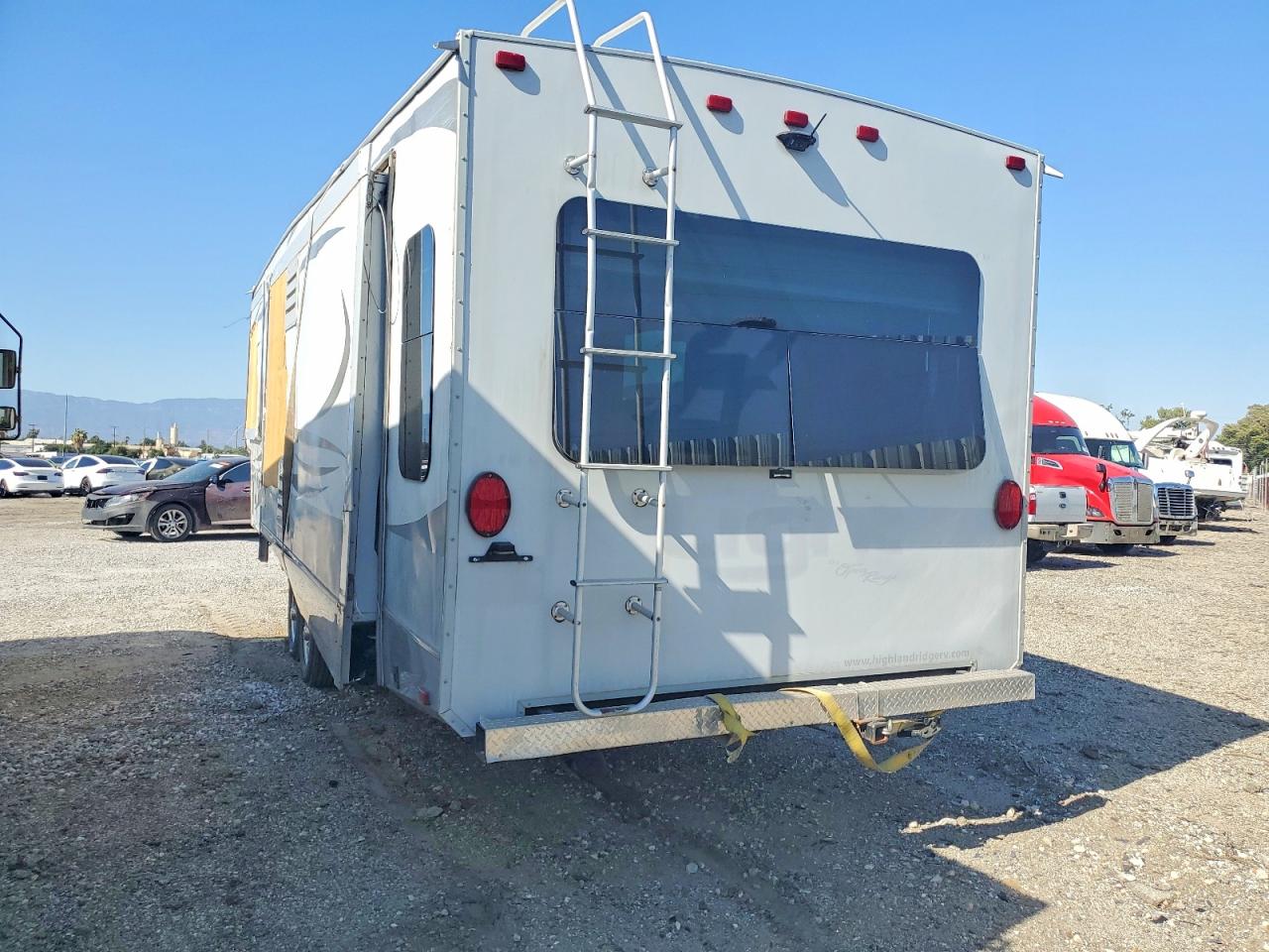 2016 HIGHLAND Recreation VIN 58TFX3523G2024465 photo 3