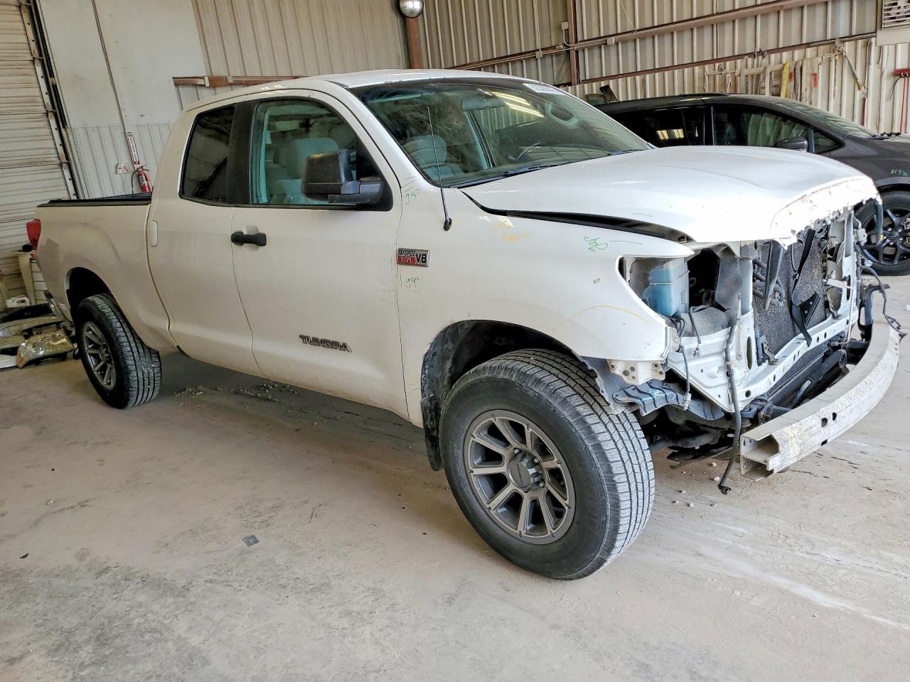 2012 Toyota Tundra VIN 5TFUY5F14CX257939 photo 4