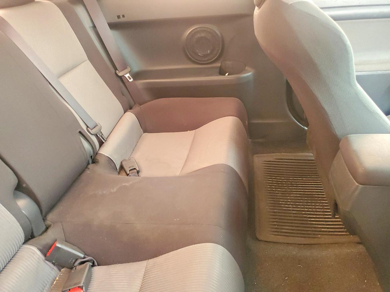 2015 Scion Tc VIN JTKJF5C76FJ003456 photo 10