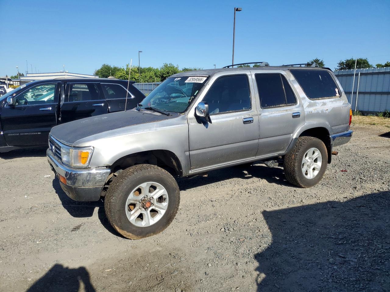 1993 Toyota 4runner VIN JT3VN39W8P0127447 photo 1