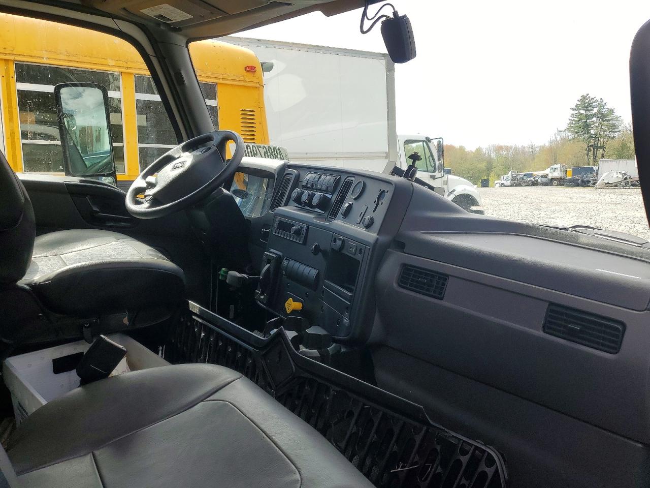 2024 International Mv607 VIN 3HAEUMML0RL718620 photo 8