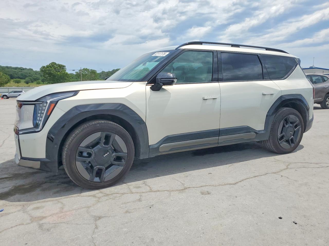 2024 Kia All other VIN KNDAEFS54R6022899 photo 1