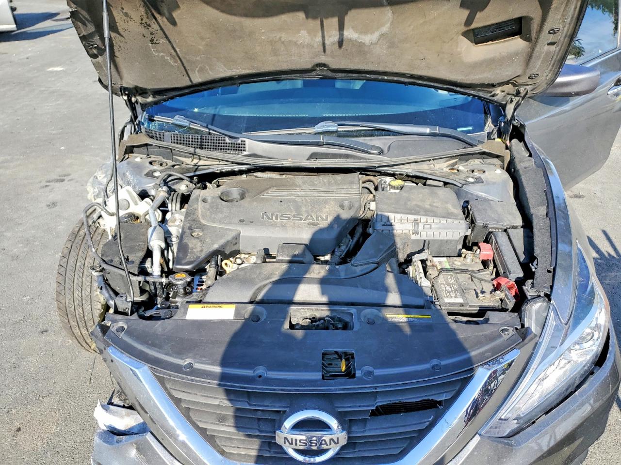 2018 Nissan Altima VIN 1N4AL3AP5JC275961 photo 11