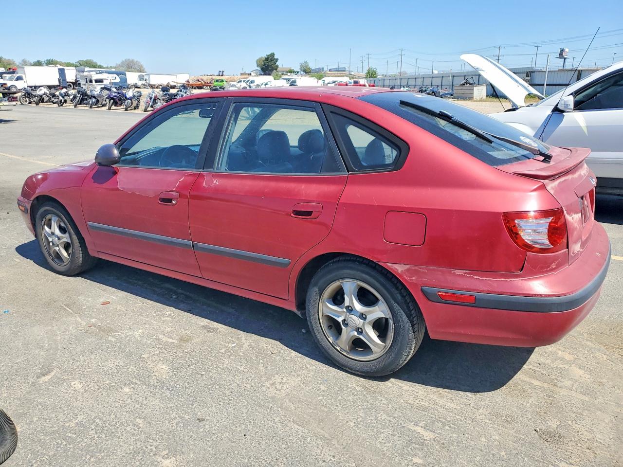 2005 Hyundai Elantra VIN KMHDN56D45U136637 photo 2