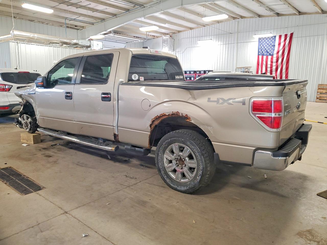 2010 Ford F150 VIN 1FTFW1EV7AKE60006 photo 2