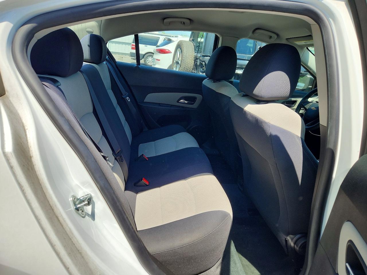 2016 Chevrolet Cruze VIN 1G1PC5SG3G7102352 photo 10