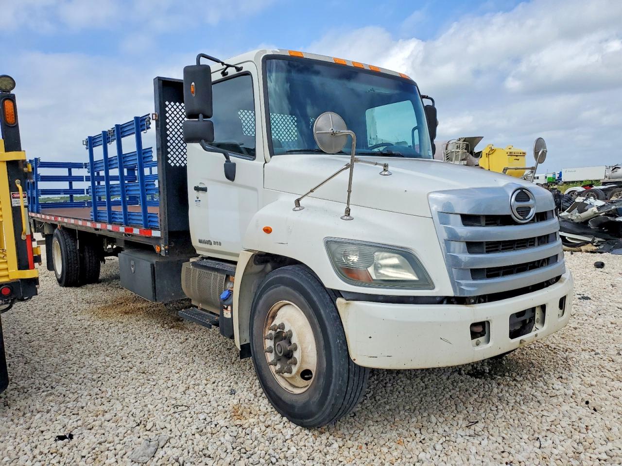 2015 HINO All other VIN 5PVNE8JV2F4S53998 photo 1