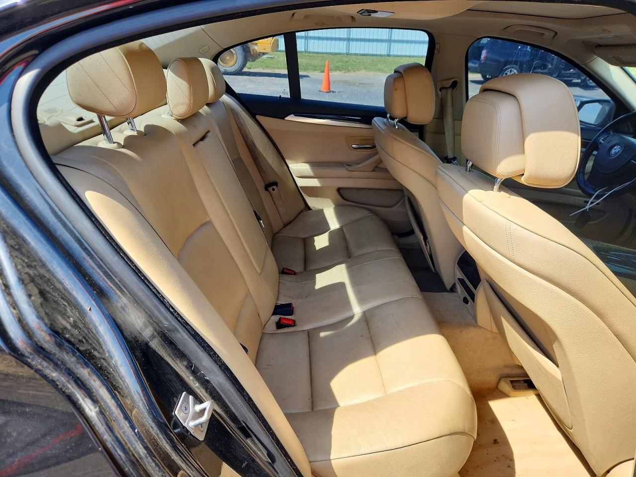 2011 BMW 5 series VIN WBAFR1C53BC740377 photo 10