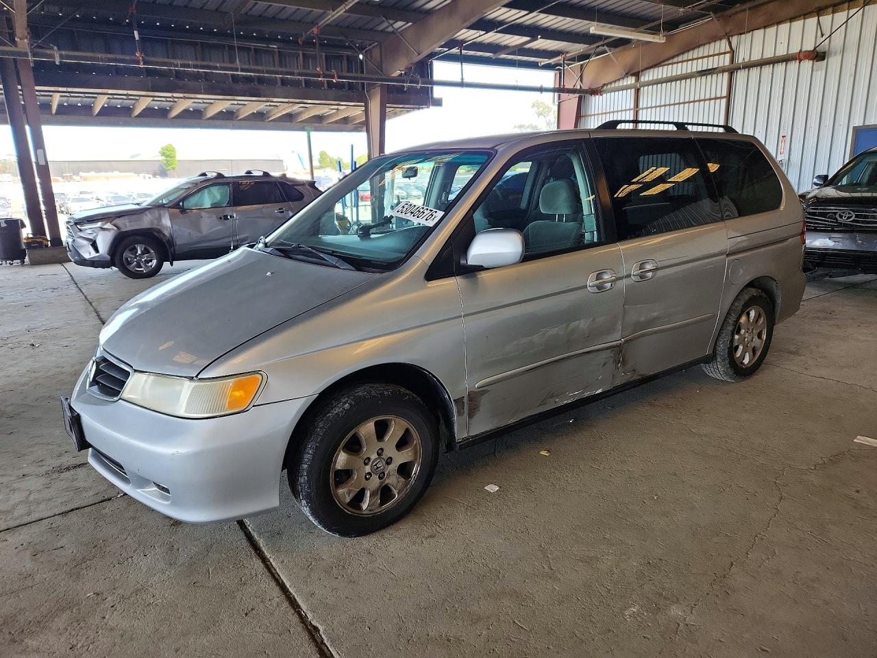 2004 Honda Odyssey VIN 5FNRL18874B112008 photo 1