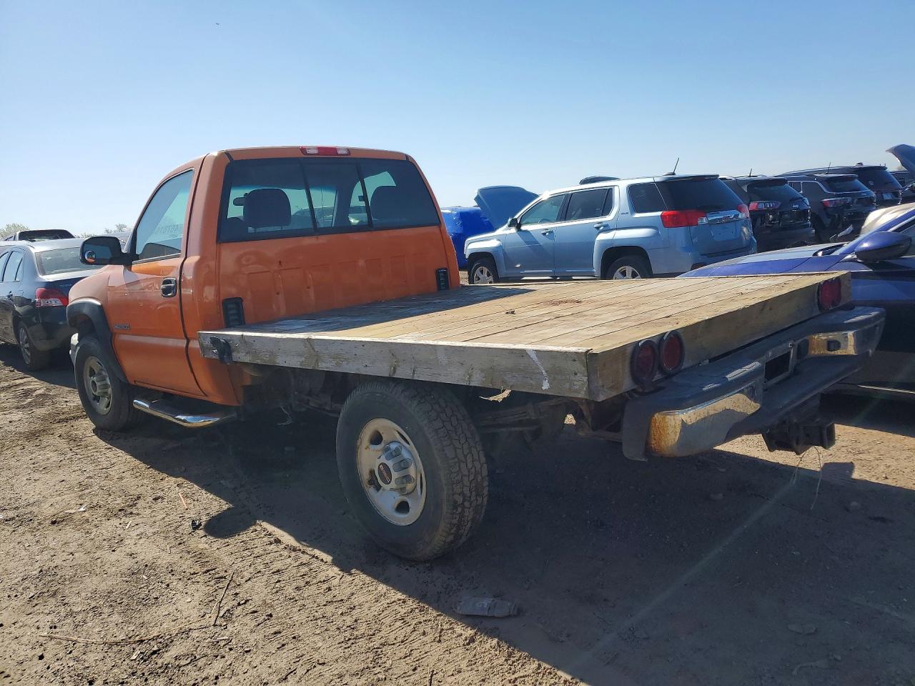 2003 GMC SIERRA VIN 1GTGC24UX3Z312793 photo 2