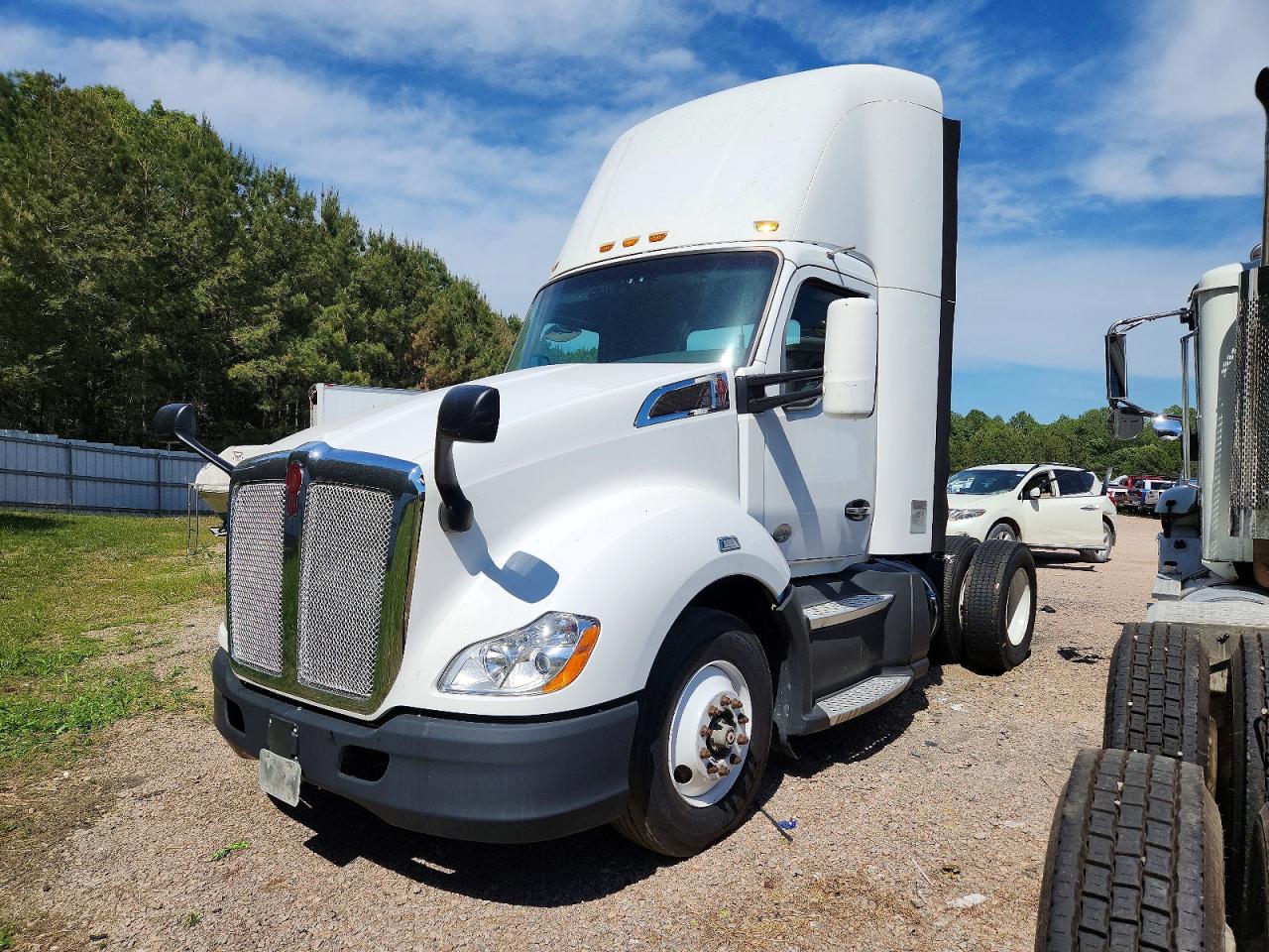 2017 KENWORTH All other VIN 1XKYA48X6HJ160323 photo 2