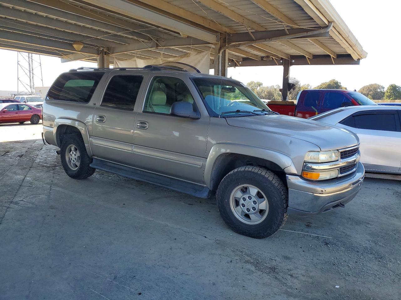 2002 CHEVROLET Suburban VIN 1GNFK16T52J266050 photo 4