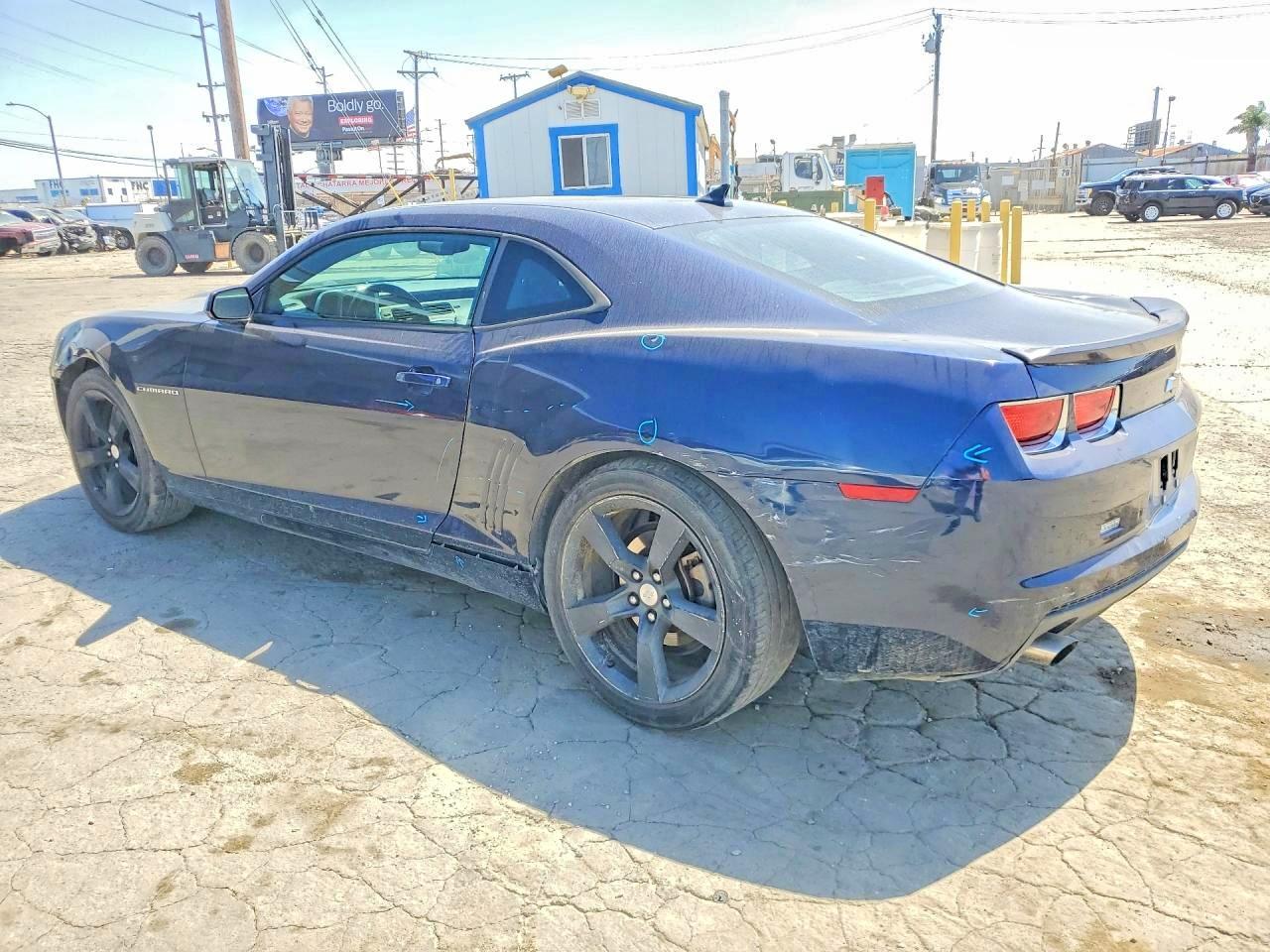2011 CHEV Camaro VIN 2G1FB1ED9B9168453 photo 2
