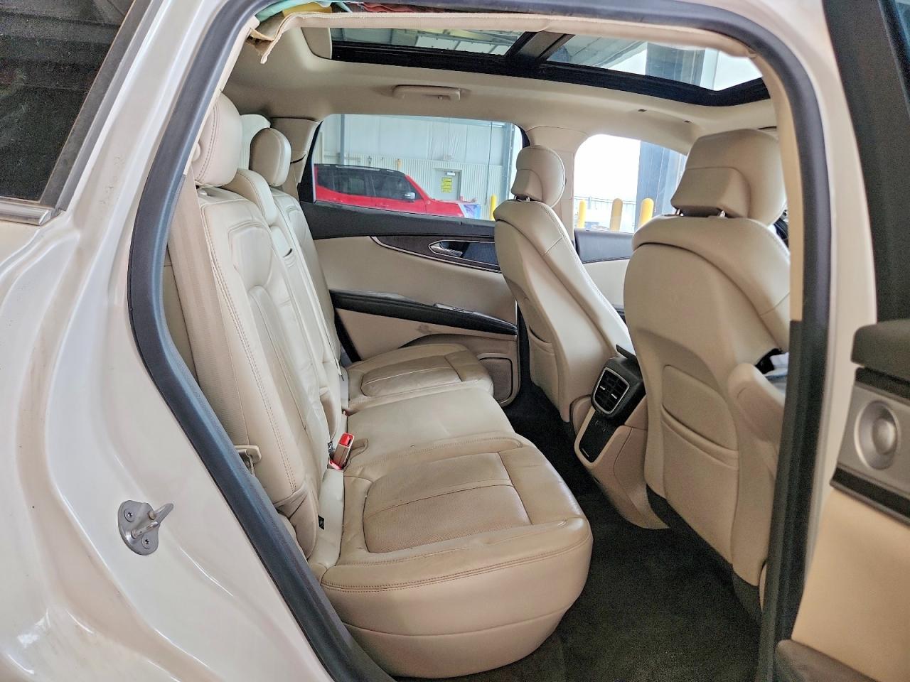2016 Lincoln Mkx VIN 2LMTJ6LR8GBL53988 photo 11