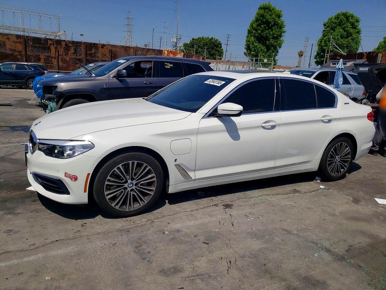2019 BMW 5 series VIN WBAJA9C59KB393398 photo 1