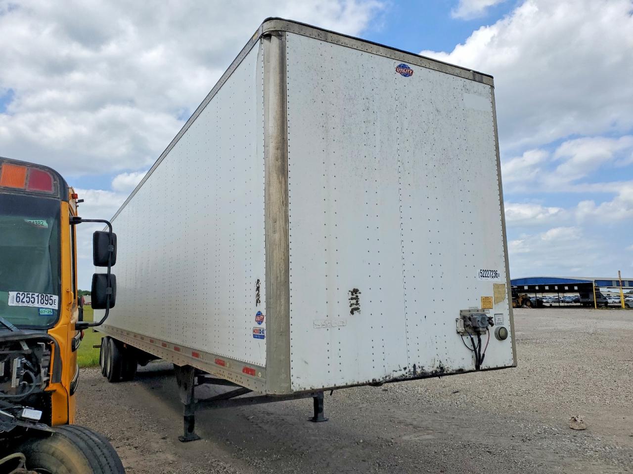 2012 UTILITY Trailbox VIN 1UYVS2489CP238910 photo 1