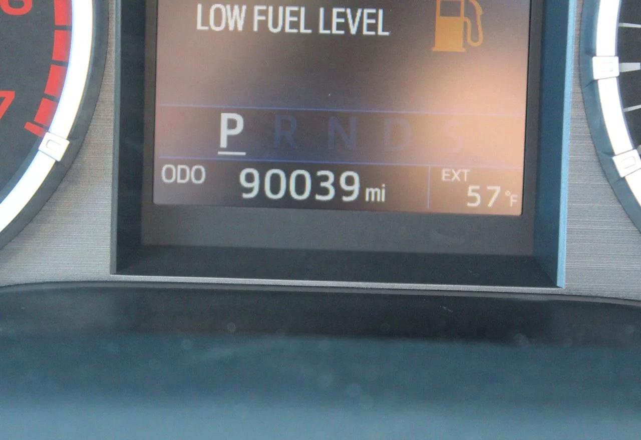 2015 Toyota Tundra VIN 5TFAW5F18FX440600 photo 8