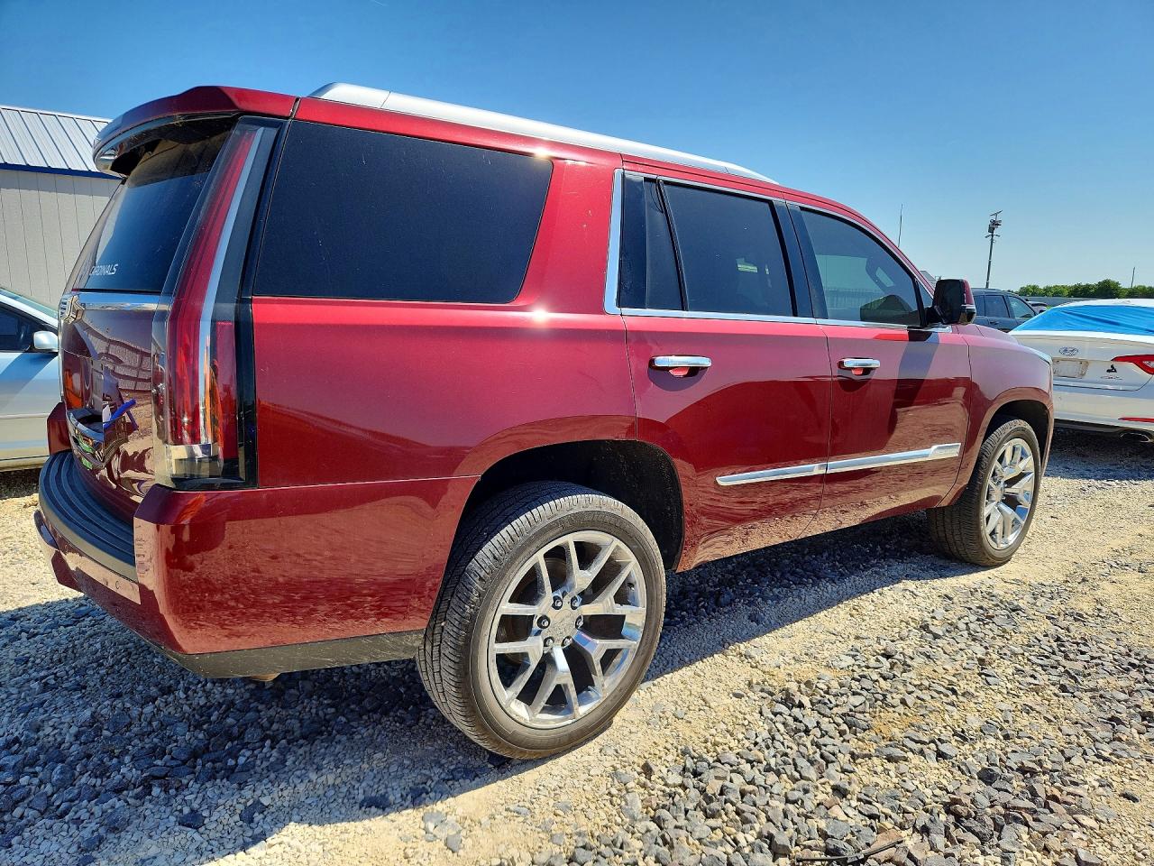 2016 Cadillac Escalade VIN 1GYS4BKJ2GR158046 photo 3