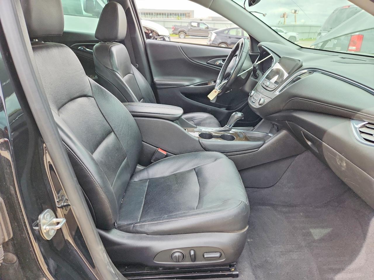 2017 Chev Malibu VIN 1G1ZH5SX7HF127871 photo 7