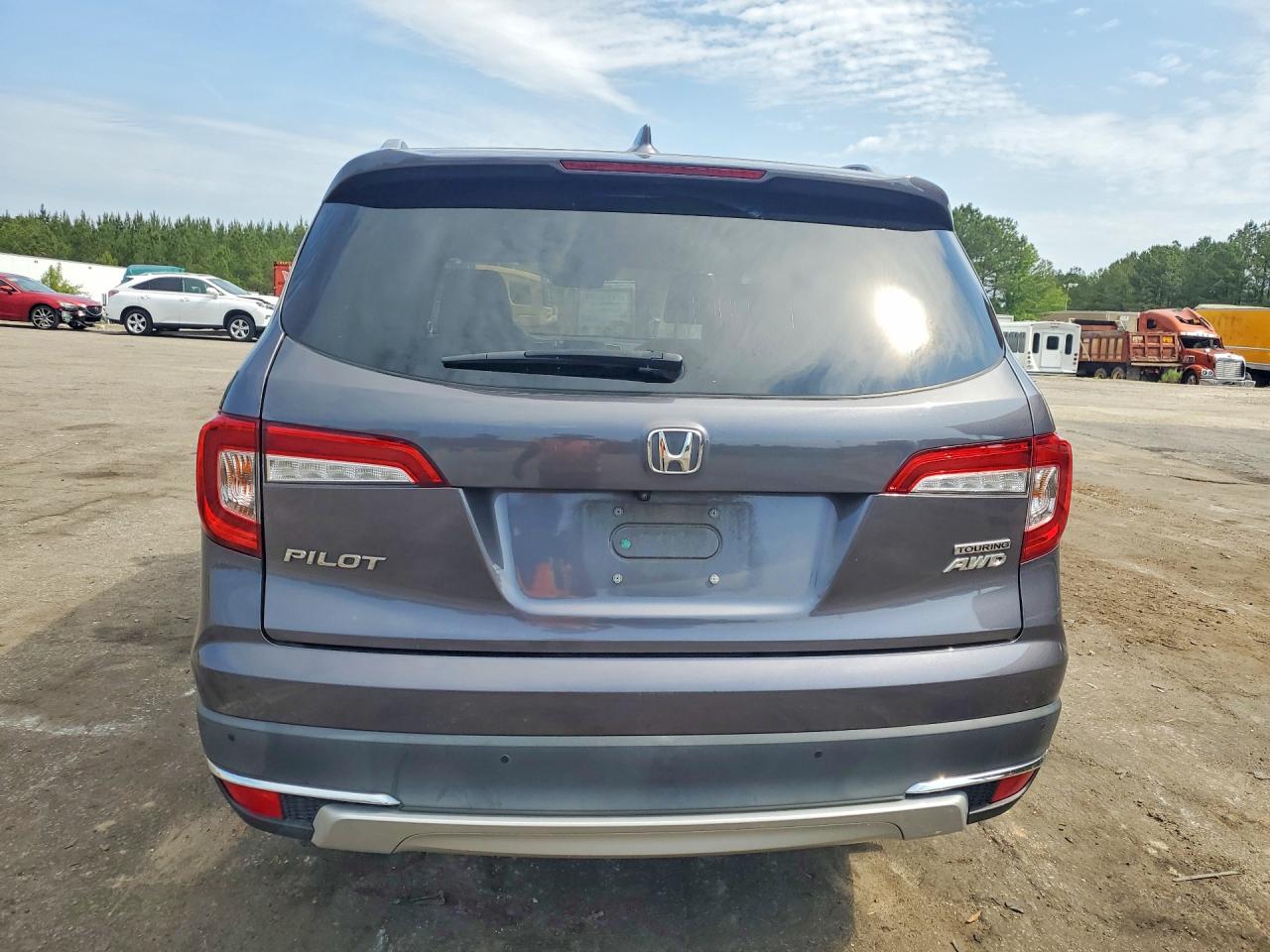 2020 Honda Pilot VIN 5FNYF6H66LB023012 photo 6